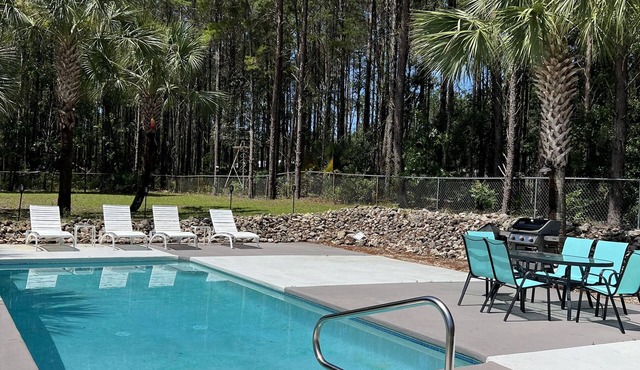 Come relax at - Pura Vida House with pool - sleeps 9