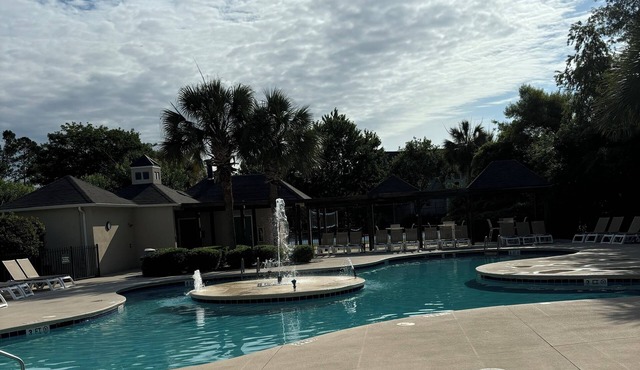 Come Relax at the Pool and Explore Myrtle Beach!