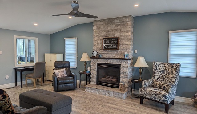 Come, relax in our cottage on the shores of Lake Huron