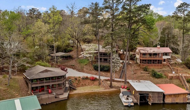 Come Relax @ The Hideaway Lakehouse - Walnut Creek, Lake Mitchell, Clanton - AL