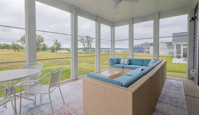 Come stay at Harbor Court for ultimate luxury in a residential community!