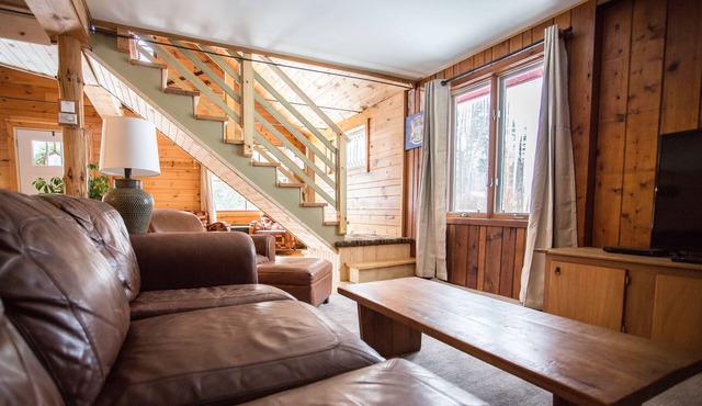 COME STAY AT PHIL'S 550!