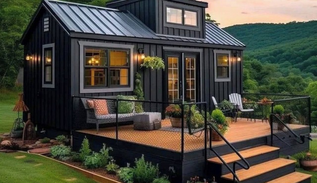 Come stay at the Brand New Blarney Stone!