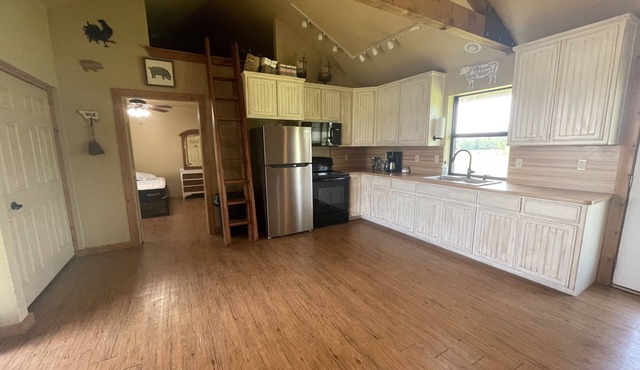Come Stay at The Cabin