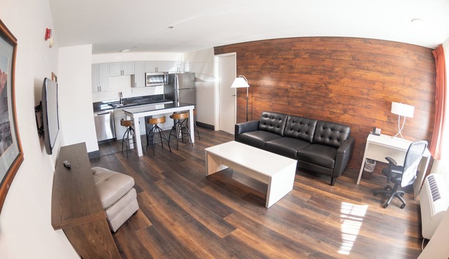 Come stay in this 1st floor 2 bedroom suite!