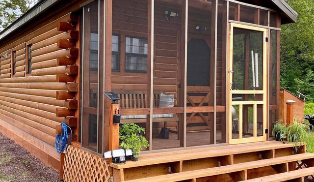 Come Stay Off-Grid in Michigan's Beautiful Upper Peninsula