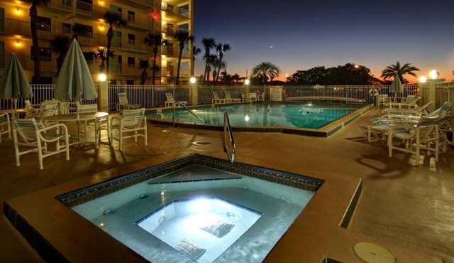 Come SUMMER with Us! Heated Pool, Spa @ the Beach. Sweet Retreat w/2 Balconies