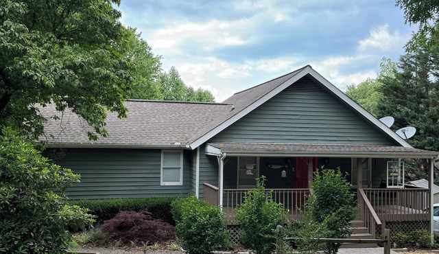 Come to Serenity Cove nestled in the mountains and near beautiful Lake Chatuge.