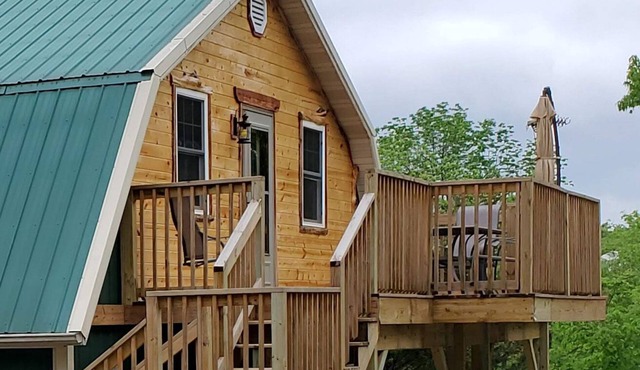 Come to the country and relax and unplug! Only 15 min. from downtown Branson!