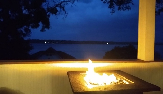 Come to wine country and enjoy spectacular views of Cayuga Lake