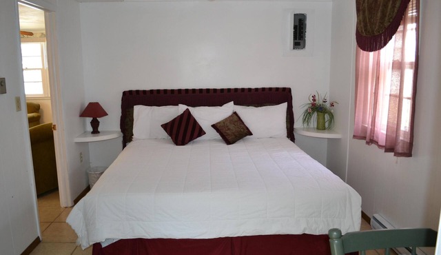 Come visit our 2bd cabin on Table Rock Lake close to Silver Dollar City!