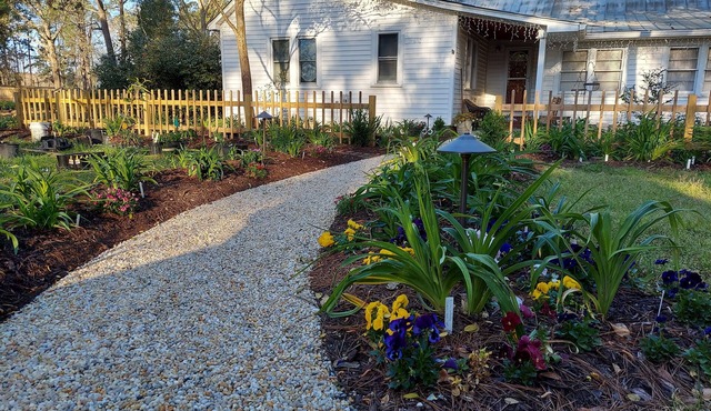 Come visit our “Sweet Retreat at the End of the Street” where you can relax!