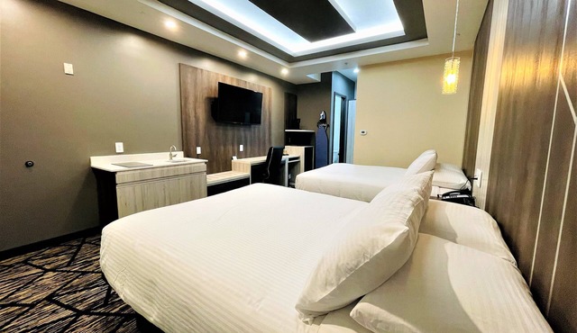 Comfeeni Inn and Suites