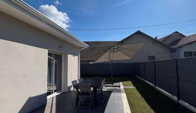 COMFORTABLE GITE WITH PRIVATE GARDEN AND SPA 5 MINUTES FROM LAC DU BOURGET