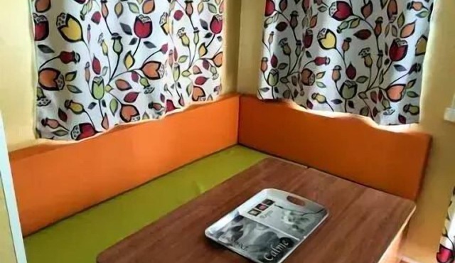 Comfort 3-room mobile home sleeps 4