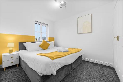 Comfort 5 Bedrooms, Sleeps 10, Free Parking, Near NEC & Airport, Contractors