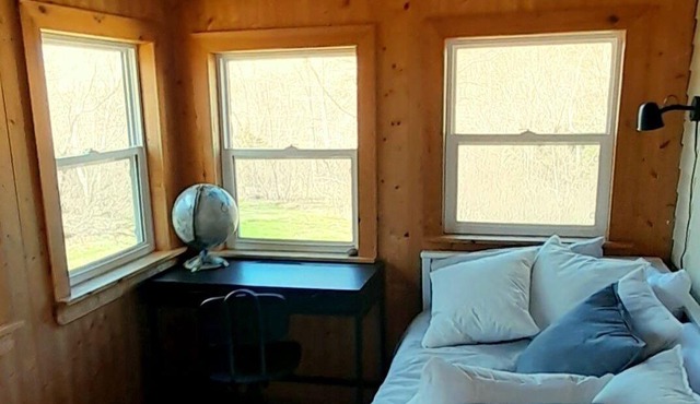 Comfort and Convenience - 0.5kms from Cabot Trail