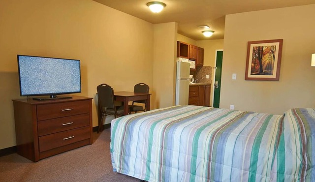 Comfort and Convenience Combined! With Free Parking & Equipped Kitchens!