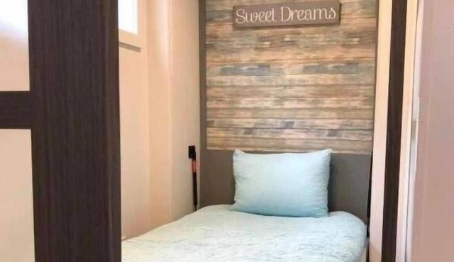 Comfort and Convenience! Close to Bowie Nature Park, FREE Parking!