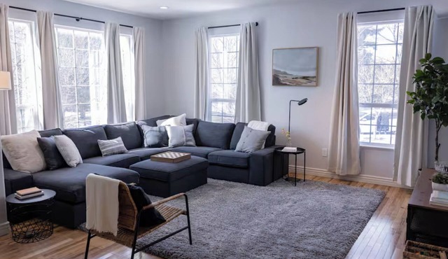 Comfort and Luxury! Smart TVs in every room!