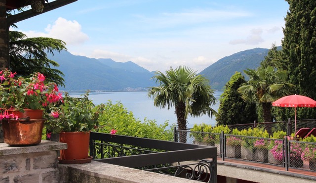 comfort-apartment"Agave"Castagnola-near lake,indoorpool,aircontion,park,lakeview