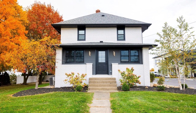 Comfort at the Commons in Amish Country | 5 Bedroom right by a Coffee Shop