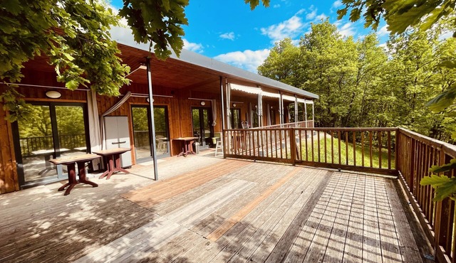 Comfort Chalet for 8-10 people, 4 beds, 4 baths