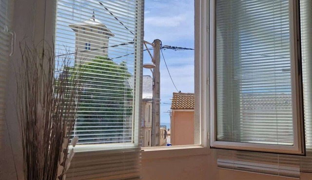 Comfort & Charm – 1-Min Walk to the Sea