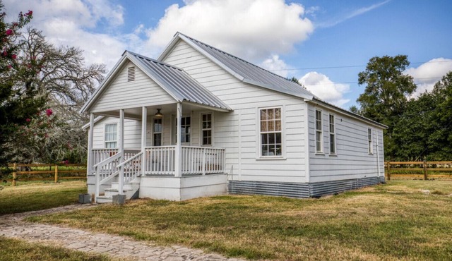Comfort, Charm, & Countryside Bliss in Round Top!
