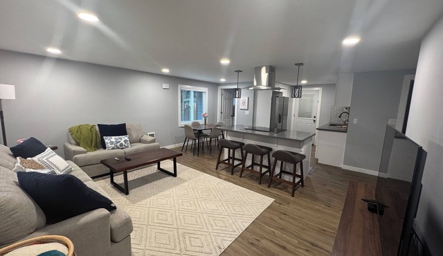 Comfort & Convenience! 2BR Near SEA Airport & Downtown Seattle