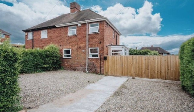 Comfort & Convenience in Telford – Cozy 3-Bedroom Home
