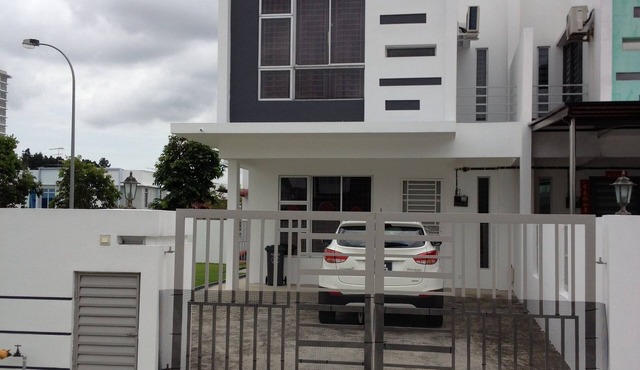 Comfort Holiday Home @ Bukit Indah JB