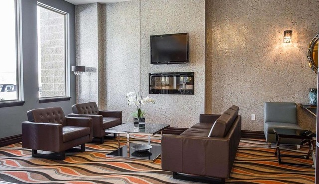 Comfort Hotel Bayer's Lake