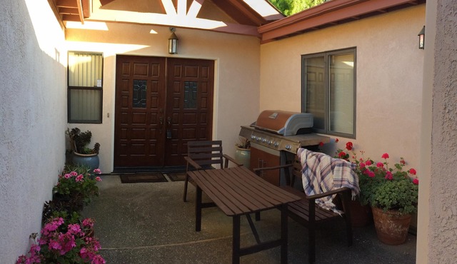 Comfort in Davis - for you and your pet !