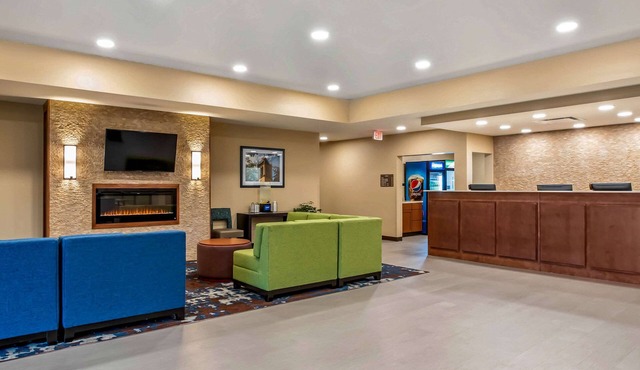 Comfort Inn and Suites Ames near ISU Campus