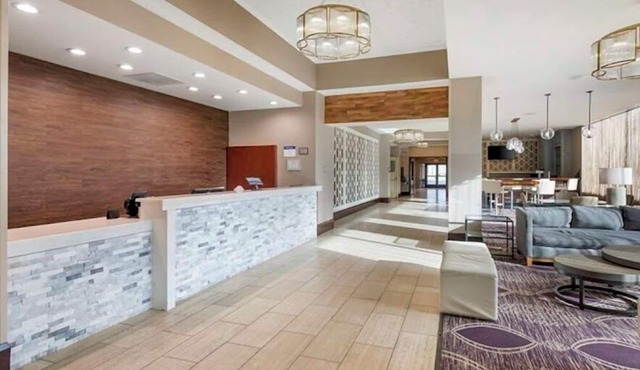 Comfort Inn Brooklyn Center