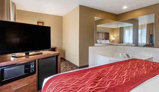 Comfort Inn Dyersville Near Field of Dreams