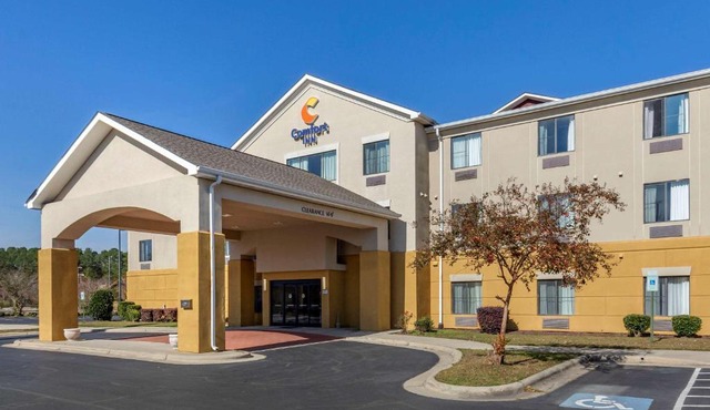 Comfort Inn Smithfield near I-95