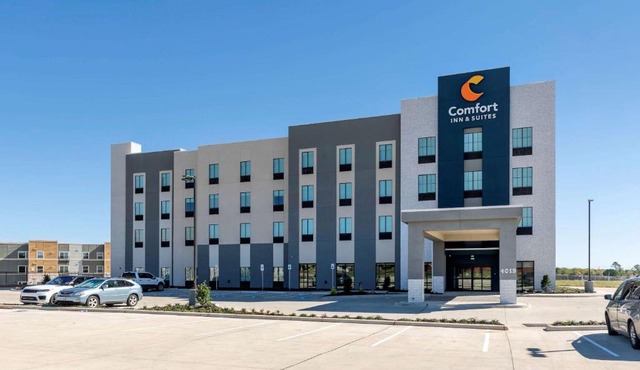 Comfort Inn & Suites Balch Springs - SE Dallas