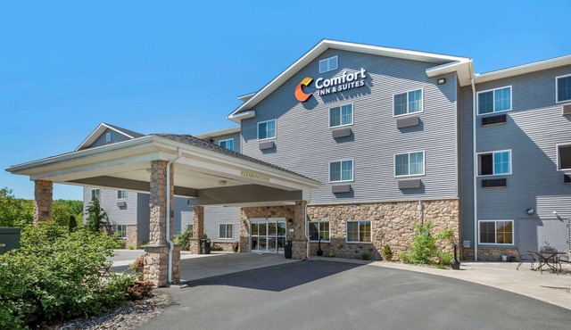 Comfort Inn & Suites Barnesville - Frackville