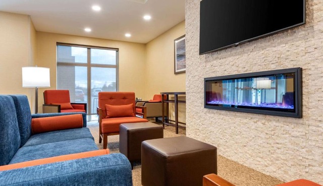 Comfort Inn & Suites
