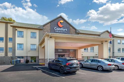 Comfort Inn & Suites Cincinnati Uptown Clifton