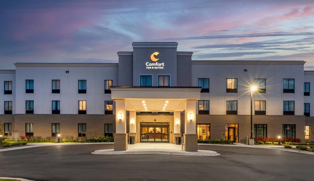 Comfort Inn & Suites Clarkston Pine Knob Area