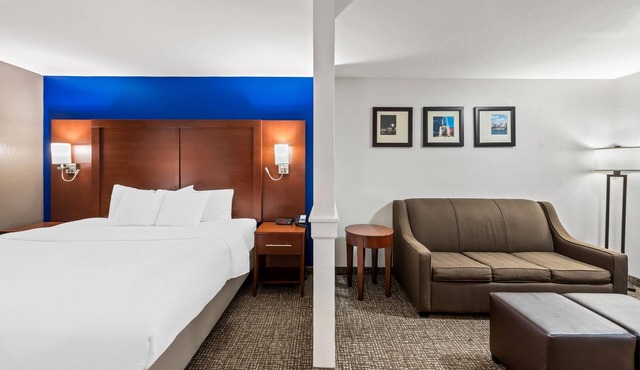 Comfort Inn & Suites Fairborn near Wright Patterson AFB
