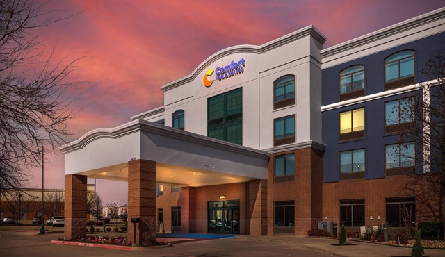 Comfort Inn & Suites Frisco East - McKinney