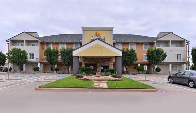 Comfort Inn & Suites Frisco - Plano