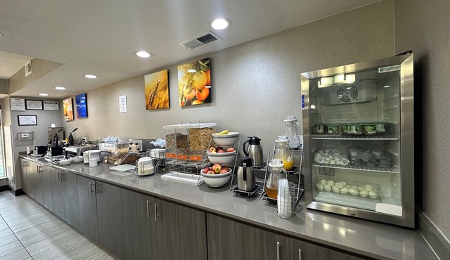 Comfort Inn & Suites Frisco - Plano