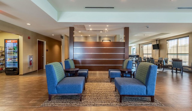 Comfort Inn & Suites – Harrisburg Airport – Hershey South