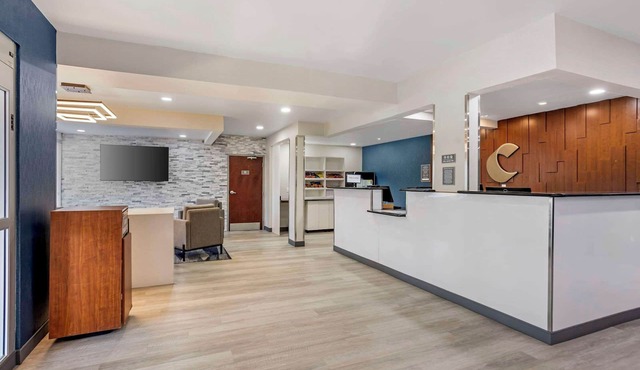 Comfort Inn & Suites Harrisburg-Hershey North