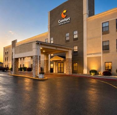 Comfort Inn & Suites Harvey - Chicago Southland